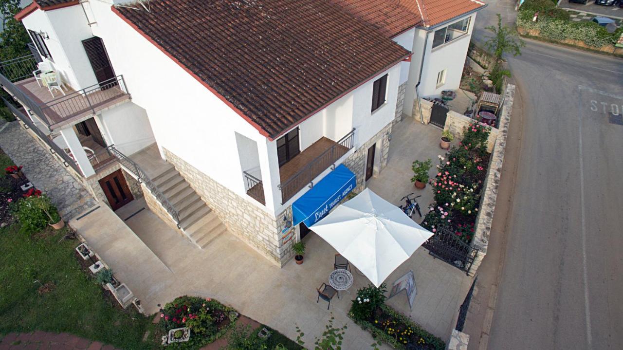 Apartment La Roza Funtana Exterior foto