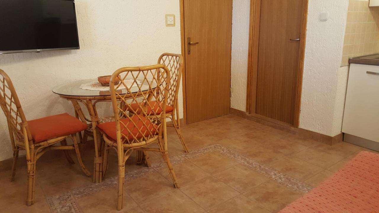 Apartment La Roza Funtana Exterior foto