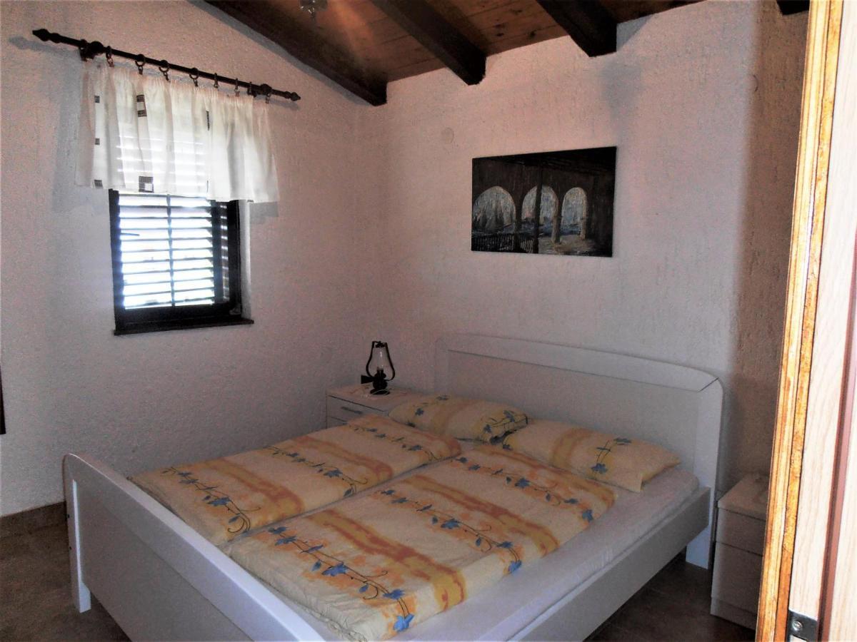 Apartment La Roza Funtana Exterior foto